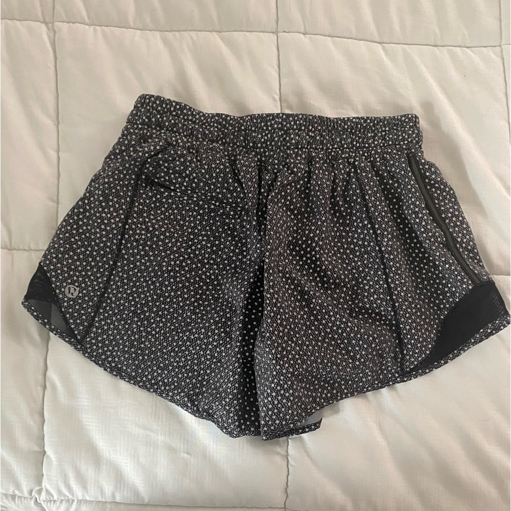 Lululemon hotty hot shorts, long (4”) reflective - Picture 4 of 6